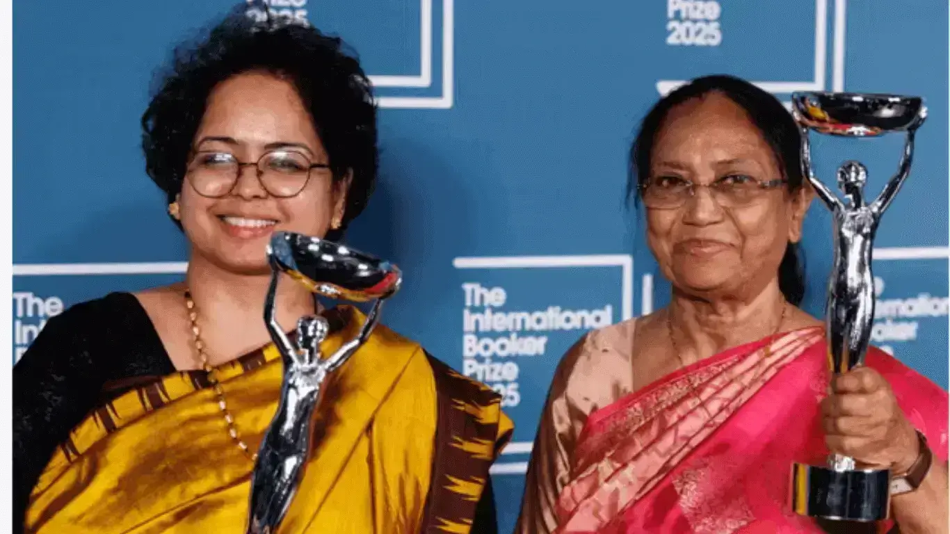 Banu Mushtaq and Deepa Bhasthi International Booker Prize 2025 with their Prize